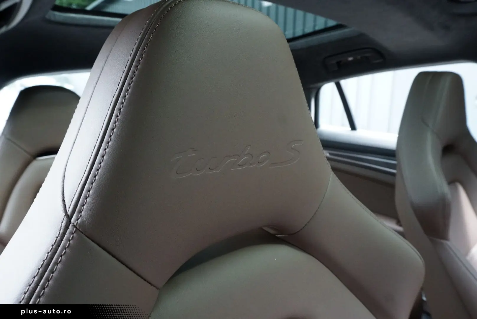 PORSCHE Panamera Turbo S Pano HUD