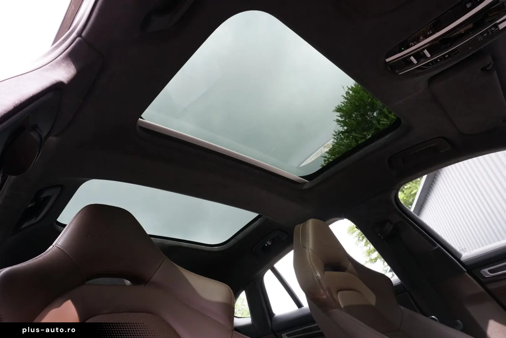PORSCHE Panamera Turbo S Pano HUD