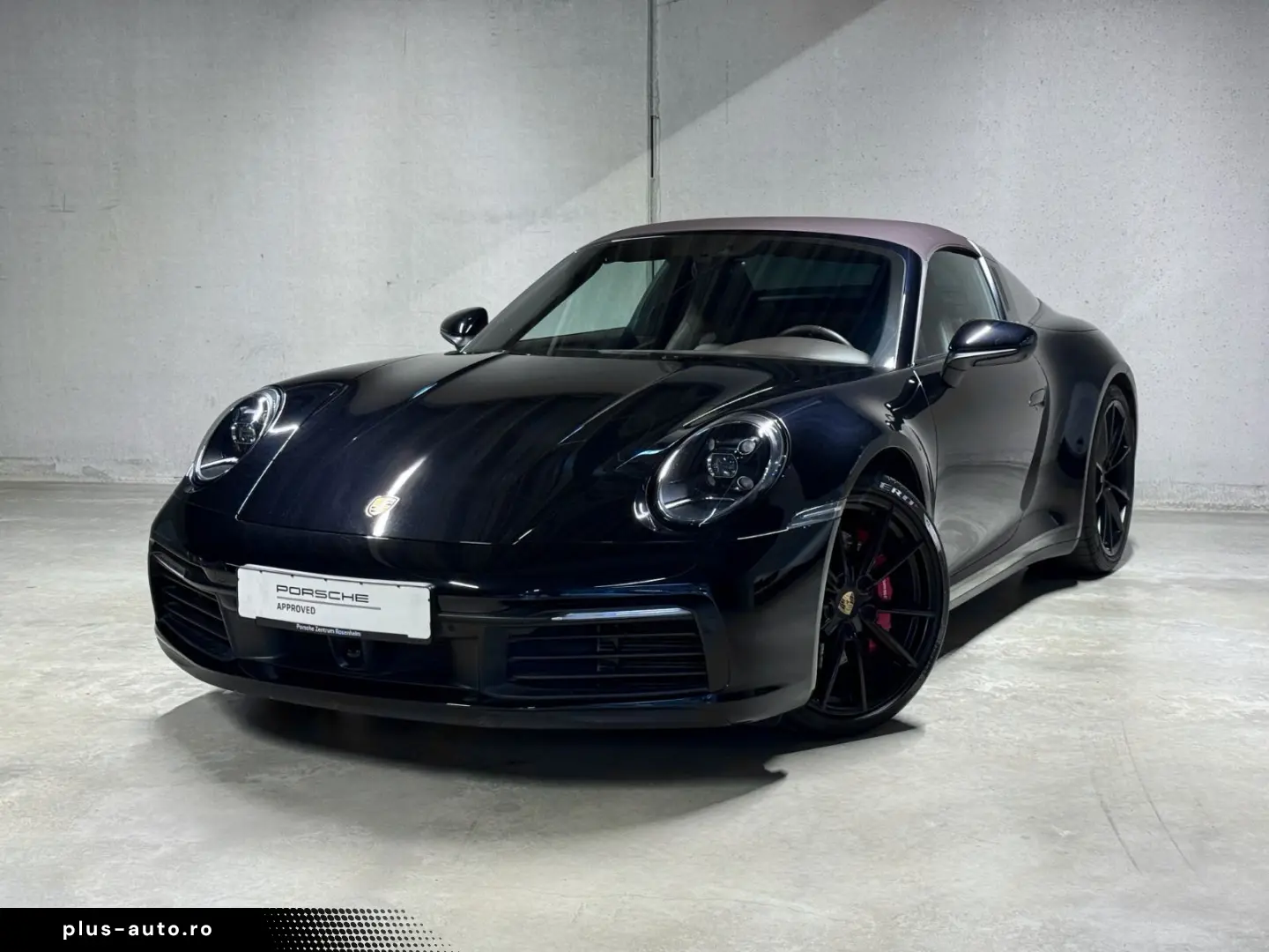 PORSCHE 992 (911) Targa 4S     BOSE