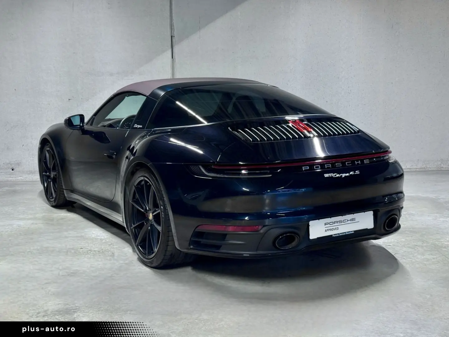 PORSCHE 992 (911) Targa 4S     BOSE