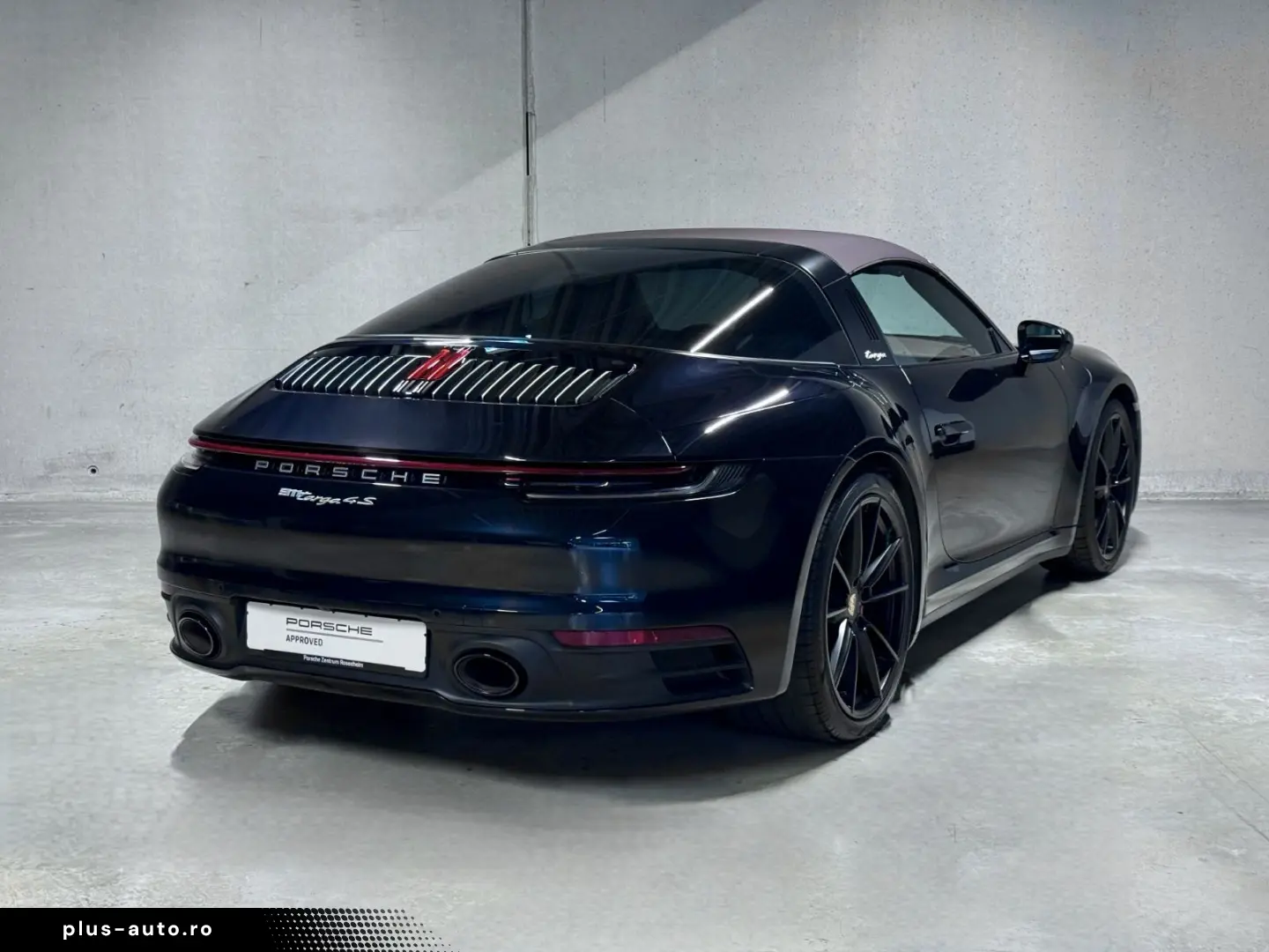 PORSCHE 992 (911) Targa 4S     BOSE