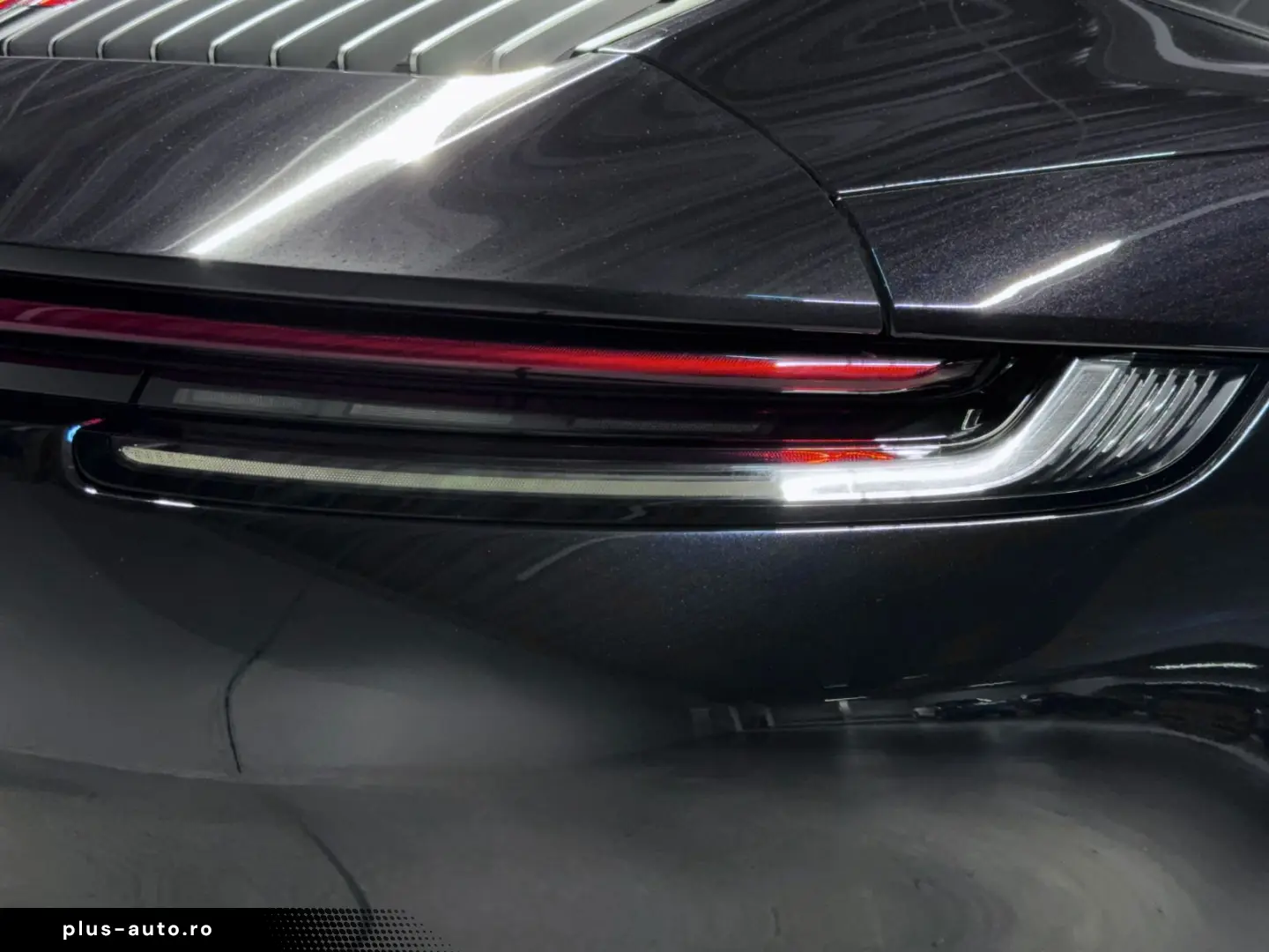 PORSCHE 992 (911) Targa 4S     BOSE