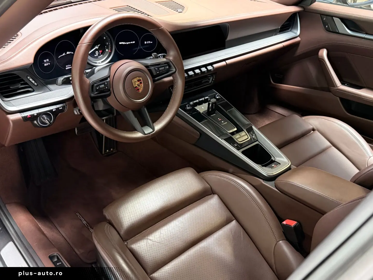 PORSCHE 992 (911) Targa 4S     BOSE