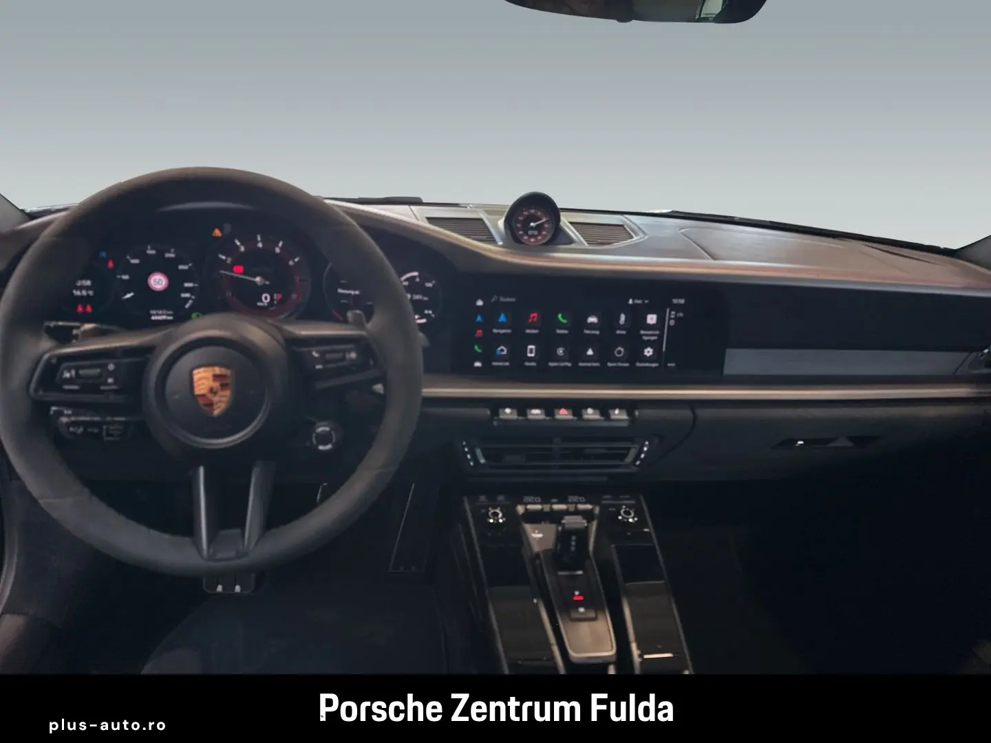 PORSCHE 992 911 Carrera 4 GTS BOSE