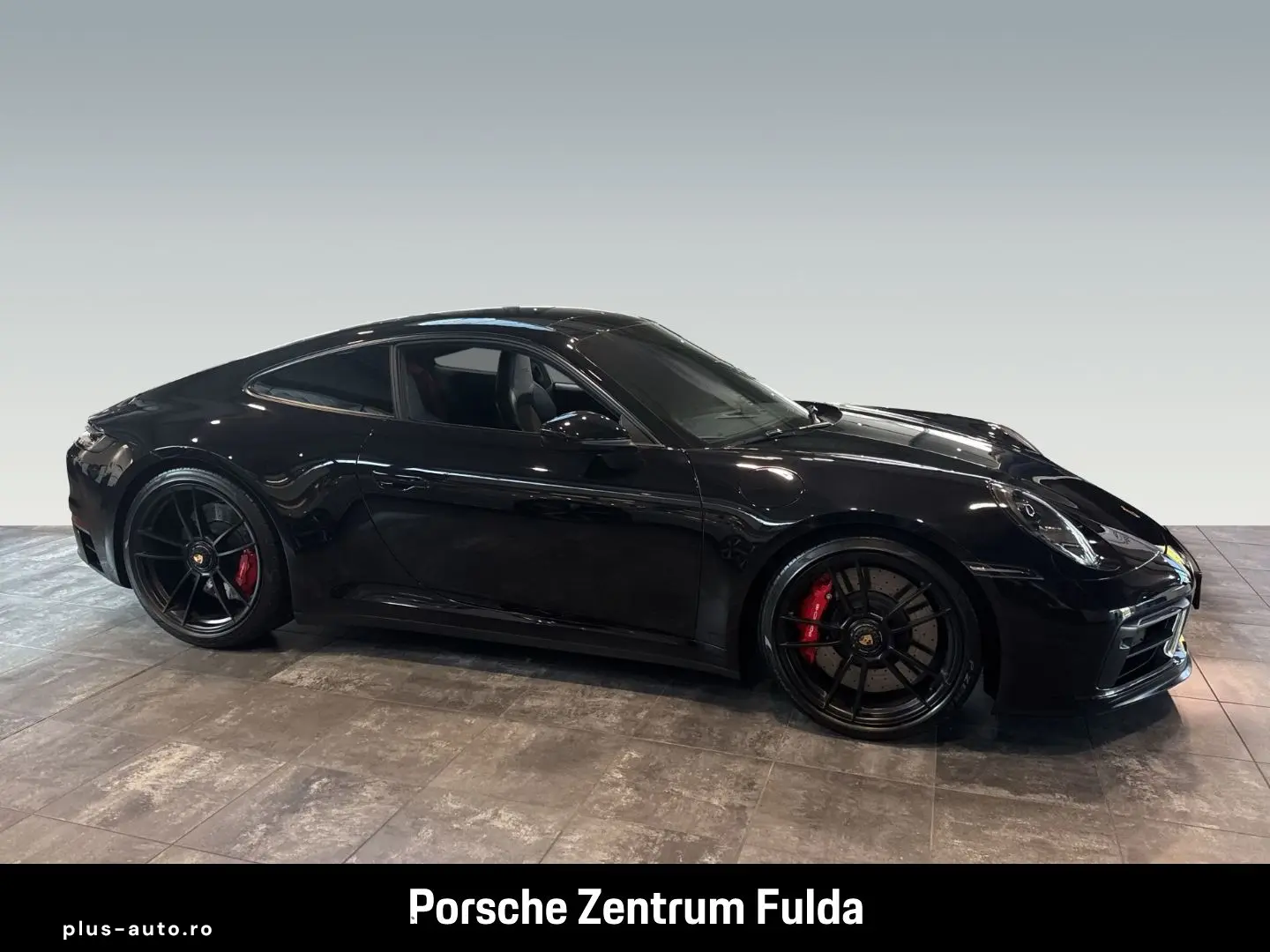 PORSCHE 992 911 Carrera 4 GTS BOSE