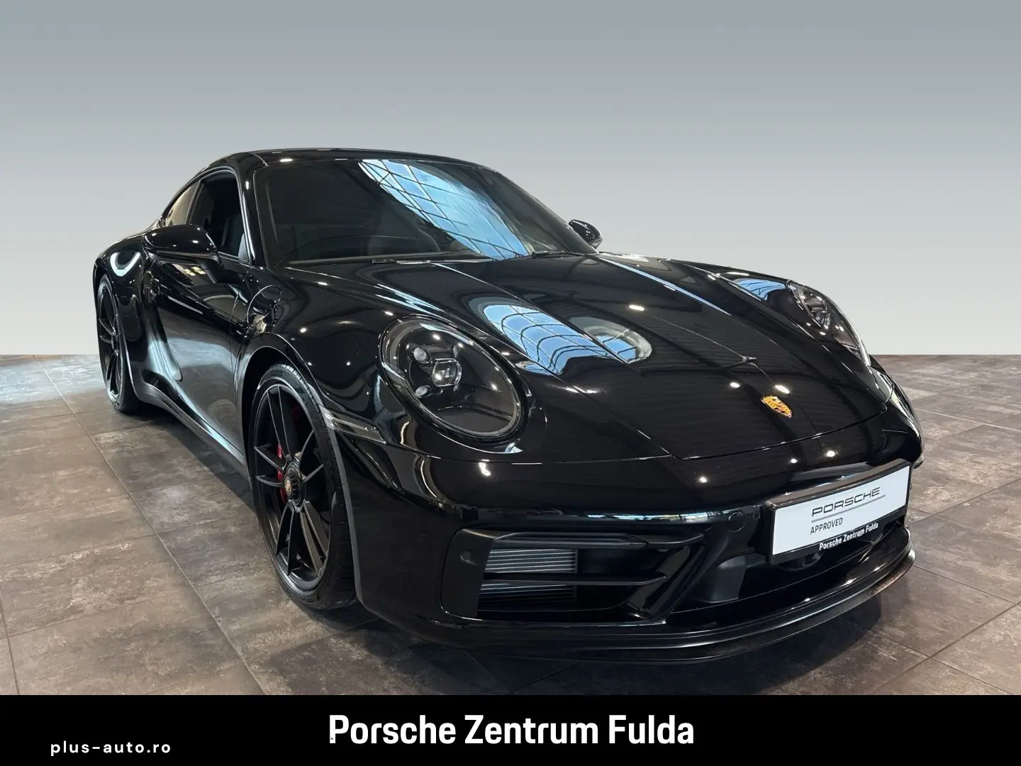 PORSCHE 992 911 Carrera 4 GTS BOSE