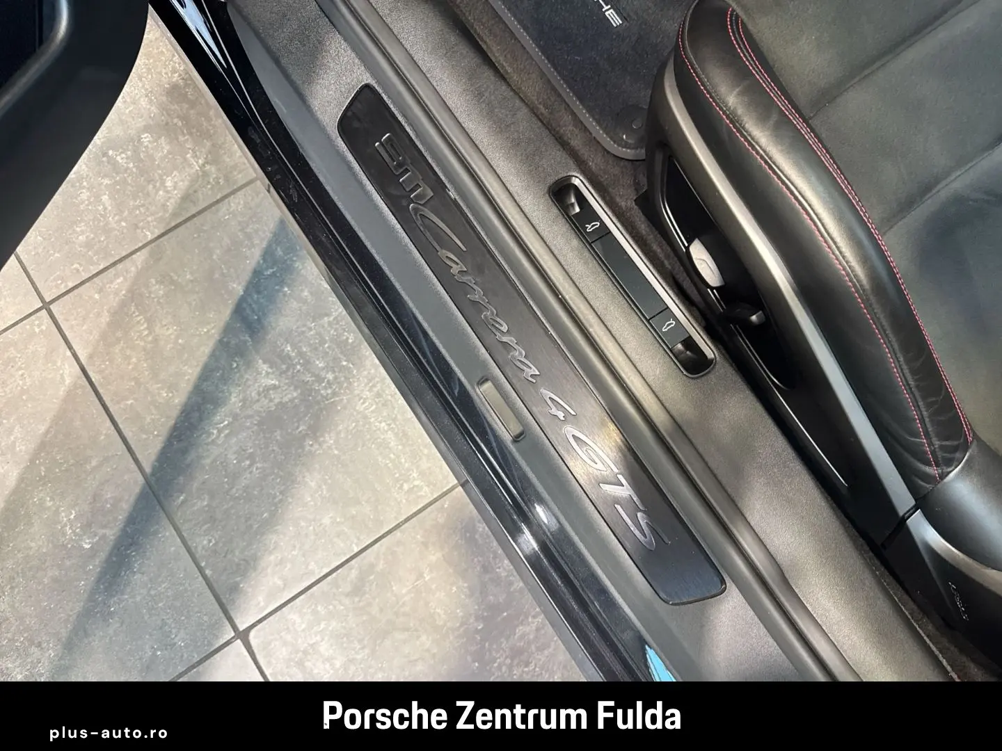 PORSCHE 992 911 Carrera 4 GTS BOSE
