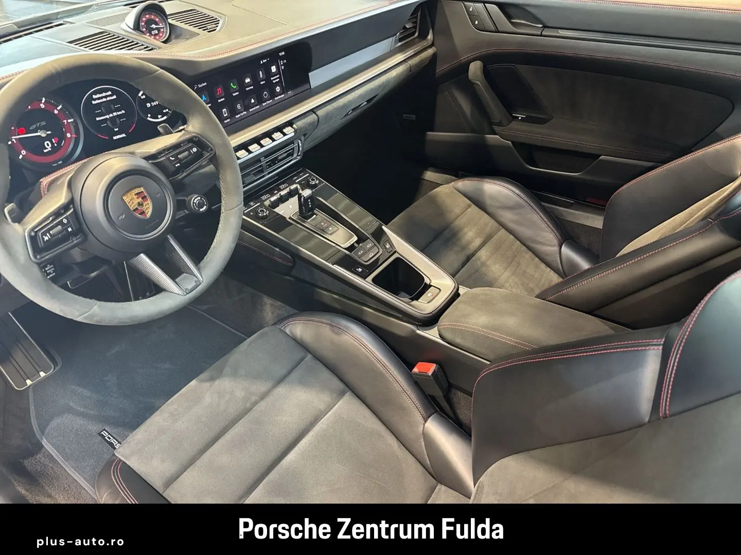 PORSCHE 992 911 Carrera 4 GTS BOSE