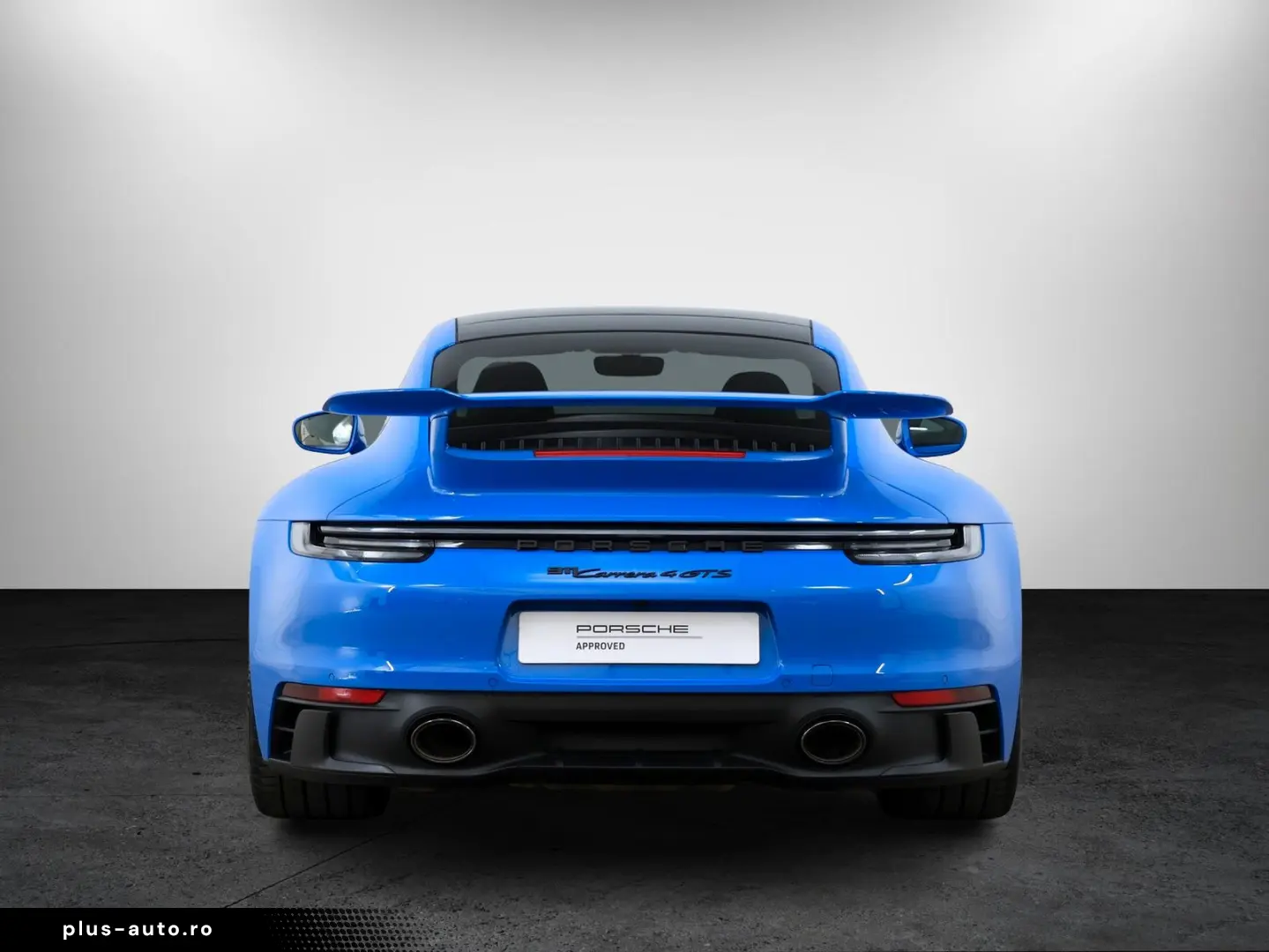 PORSCHE 911 Carrera 4 GTS