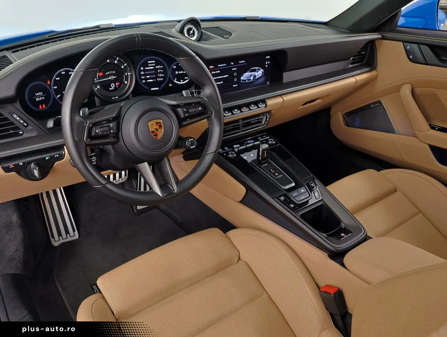 PORSCHE 911 Carrera 4 GTS