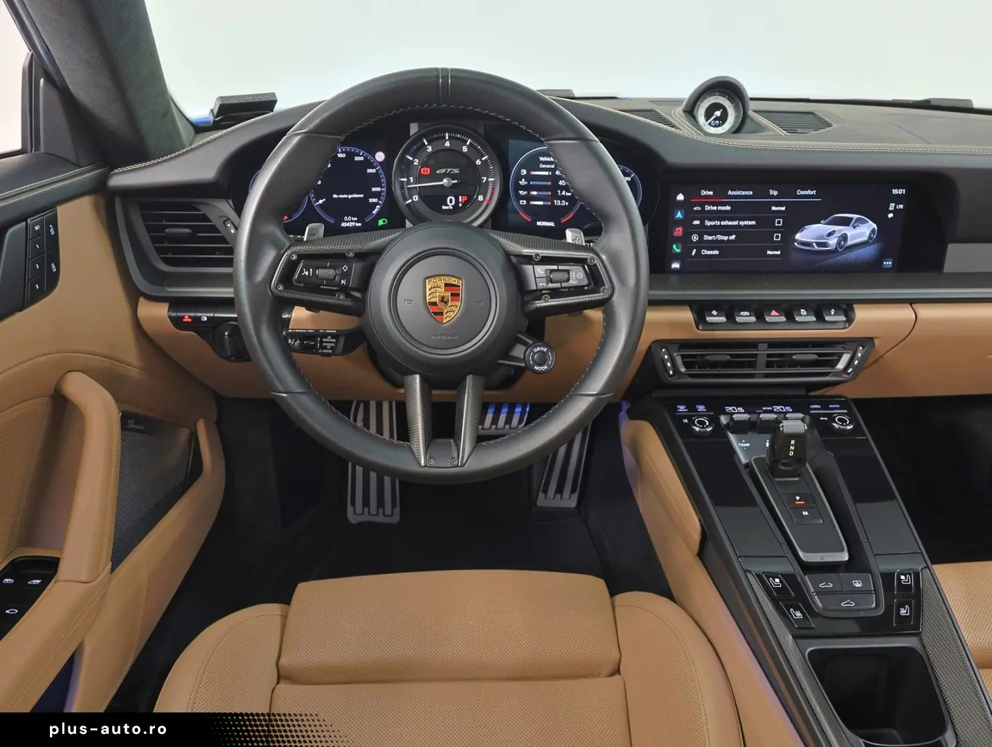 PORSCHE 911 Carrera 4 GTS