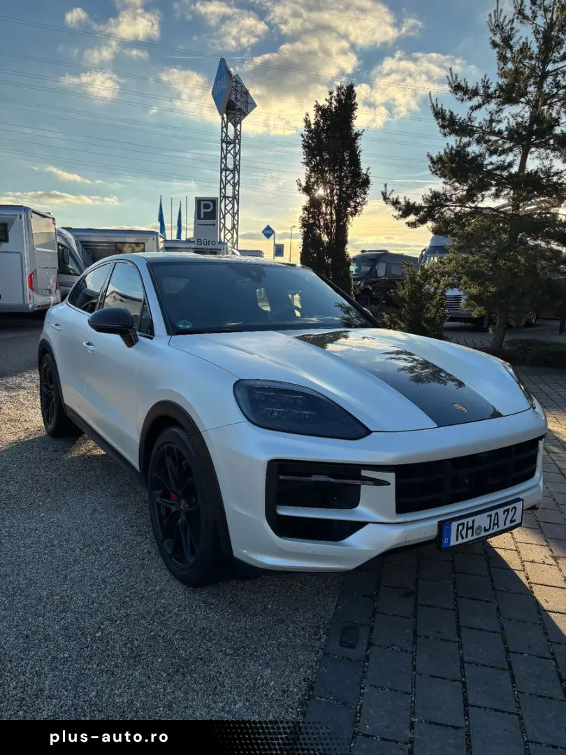 PORSCHE Cayenne Coupe GTS   Carbon-Leichtbau Vollausst.