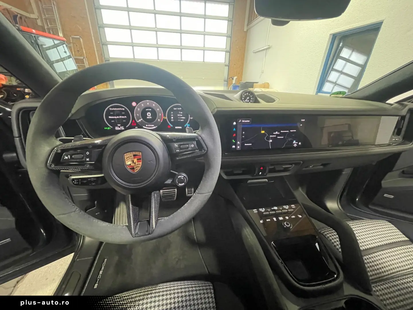 PORSCHE Cayenne Coupe GTS   Carbon-Leichtbau Vollausst.