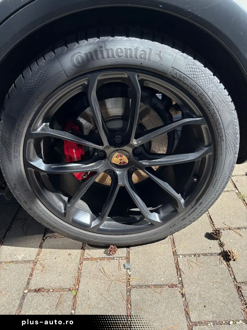 PORSCHE Cayenne Coupe GTS   Carbon-Leichtbau Vollausst.