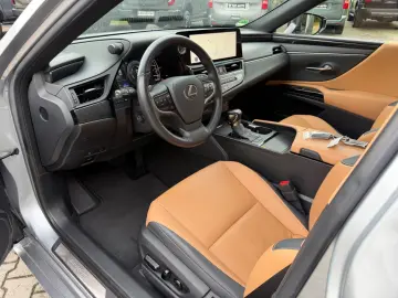 LEXUS ES300H Bussines Line