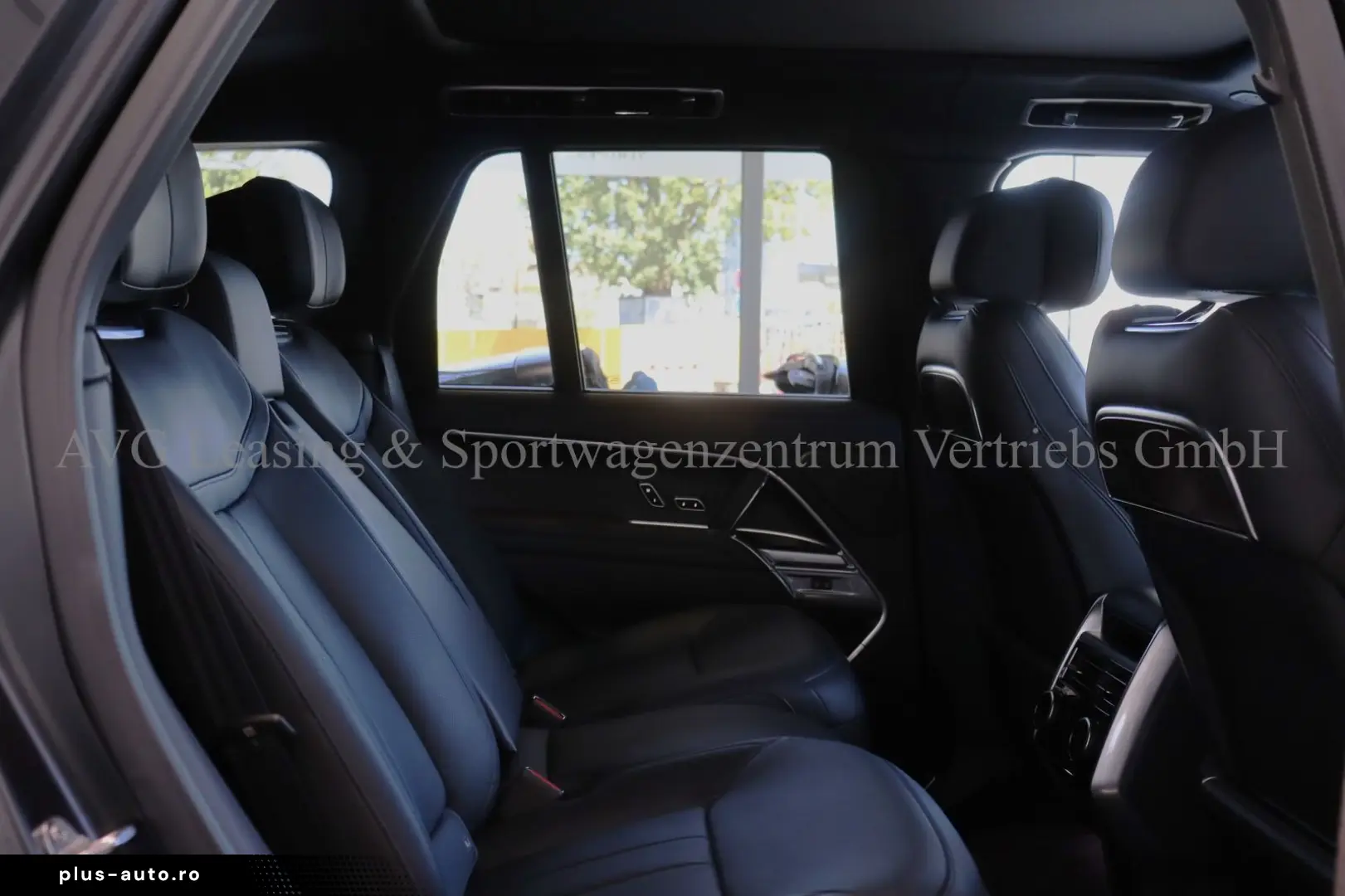LAND ROVER Range Rover D350 Autobiography