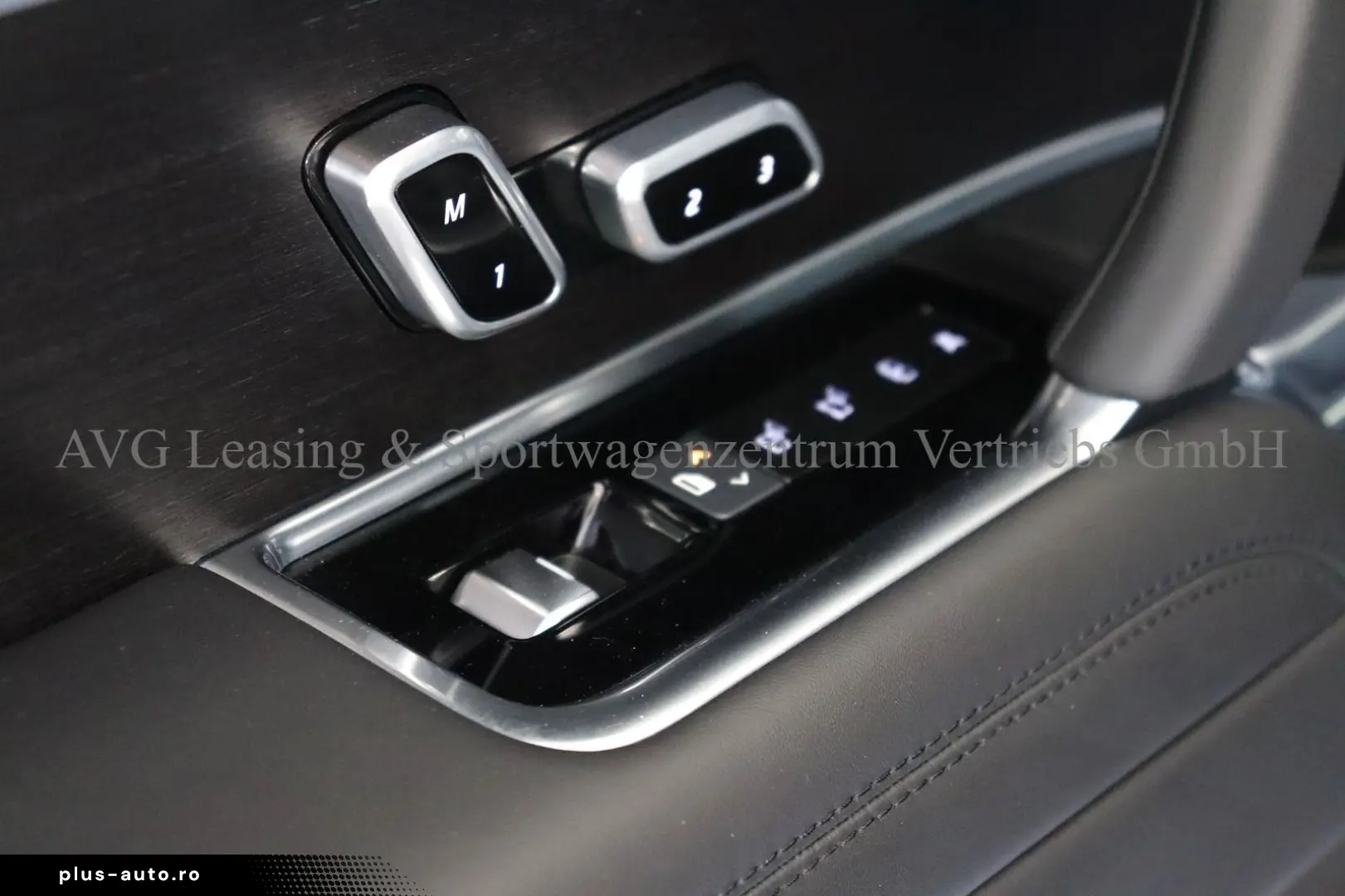 LAND ROVER Range Rover D350 Autobiography