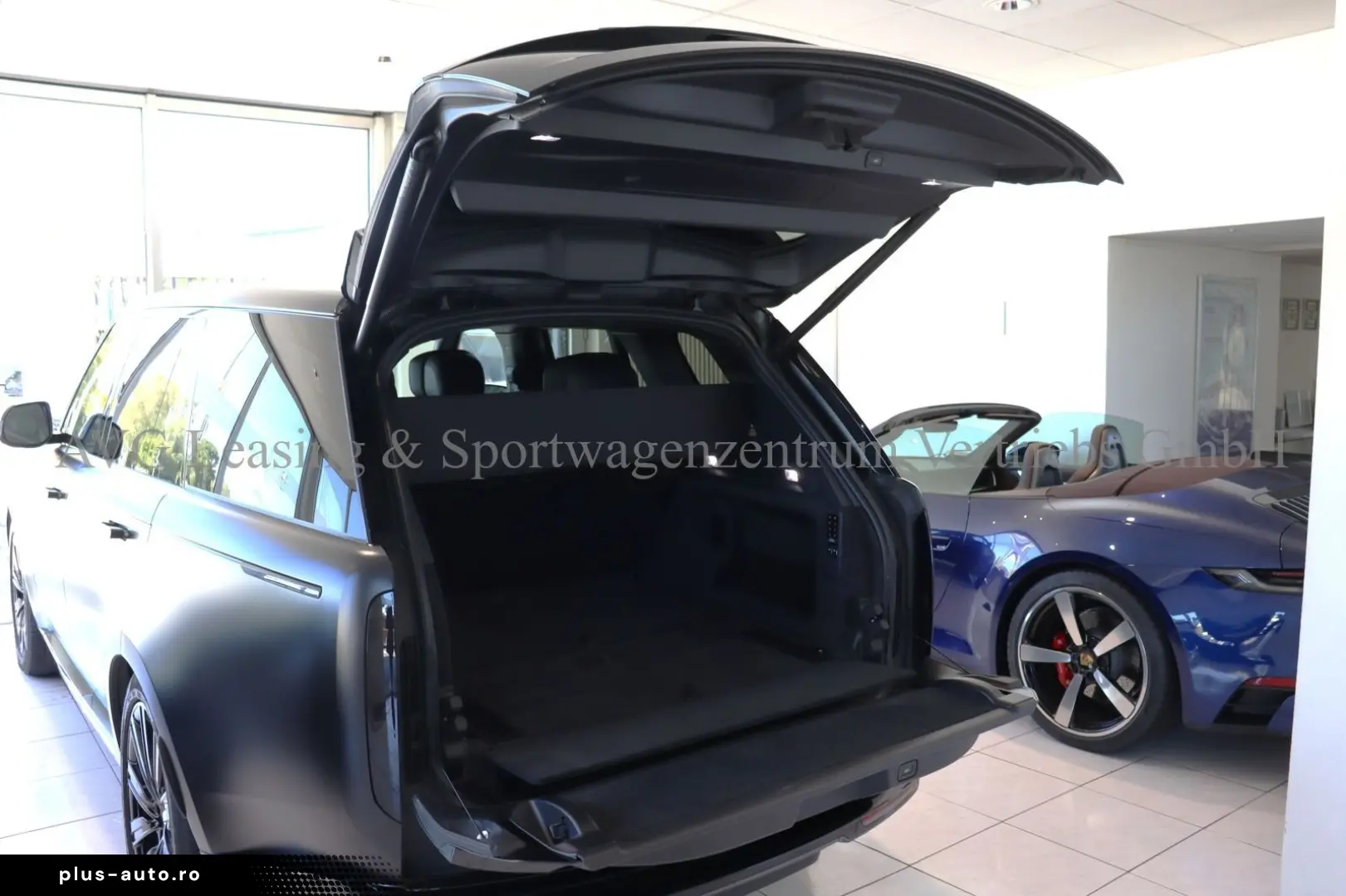 LAND ROVER Range Rover D350 Autobiography