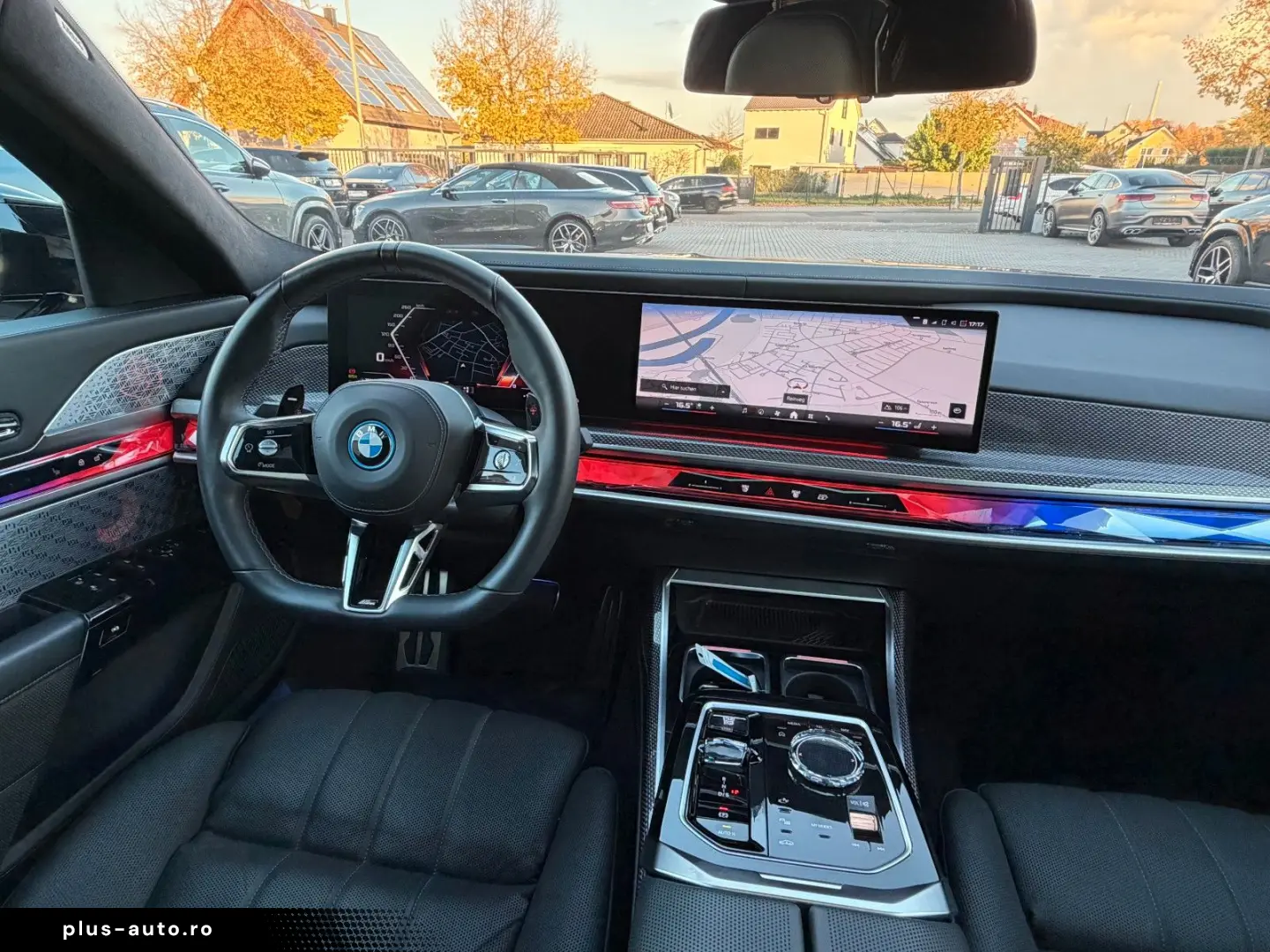 BMW M760e xDrive Individual TV SkyLounge