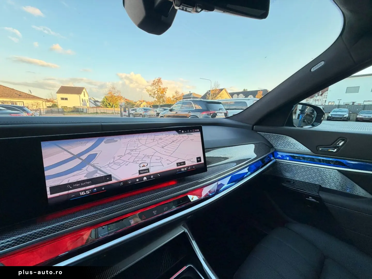 BMW M760e xDrive Individual TV SkyLounge