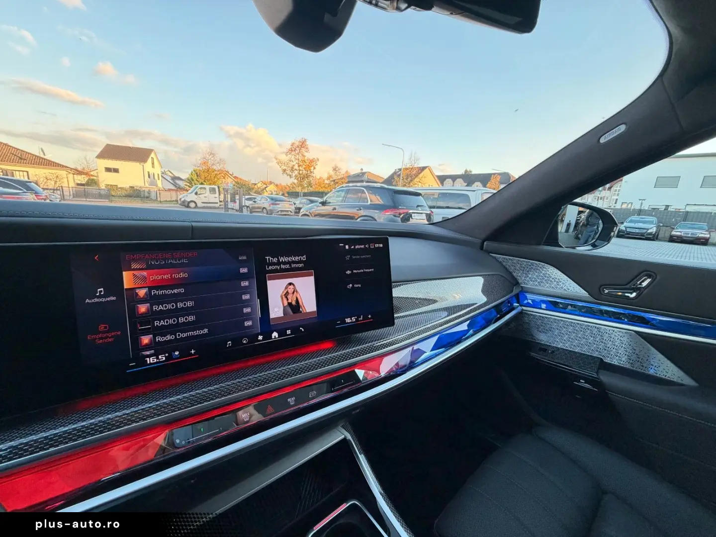 BMW M760e xDrive Individual TV SkyLounge