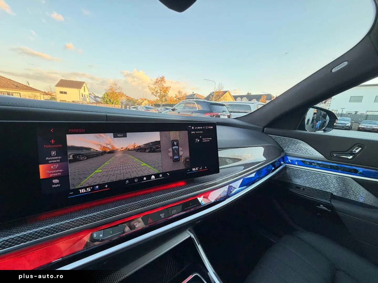 BMW M760e xDrive Individual TV SkyLounge