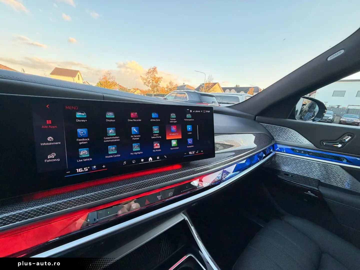 BMW M760e xDrive Individual TV SkyLounge