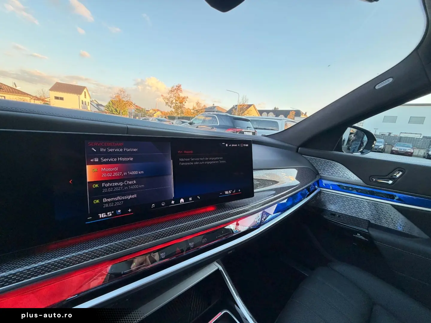 BMW M760e xDrive Individual TV SkyLounge
