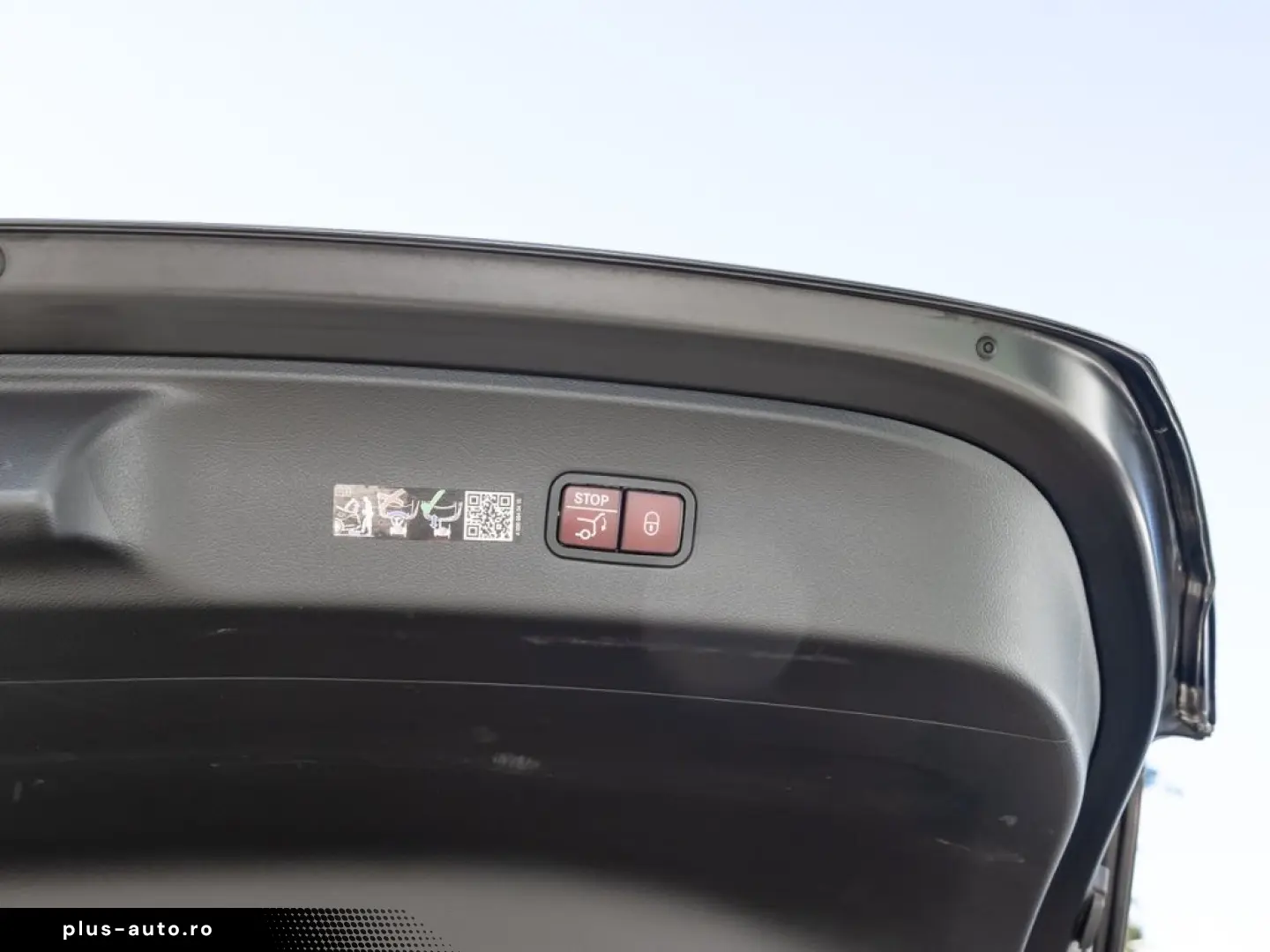 MERCEDES-AMG GLC 63s E PERFORMANCE Coupé  Pano Burm3D