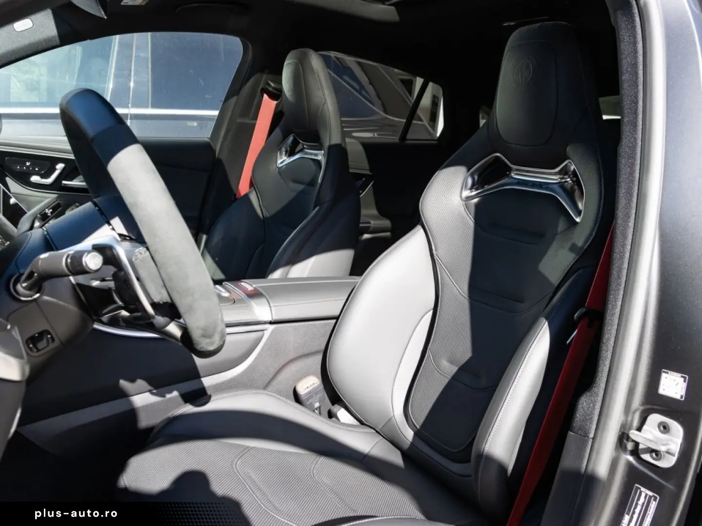 MERCEDES-AMG GLC 63s E PERFORMANCE Coupé  Pano Burm3D