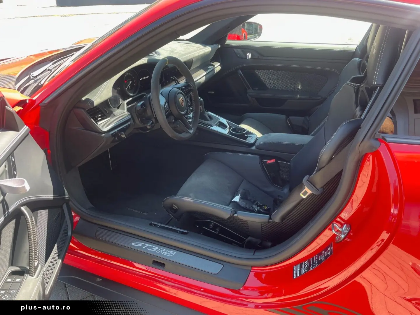PORSCHE 911 GT3 RS_Weissach_Clubsport_Carbon_Lift