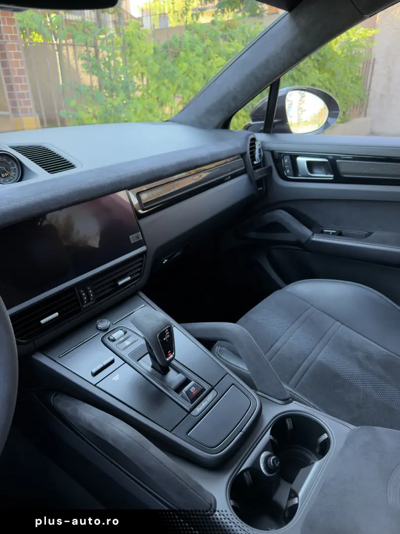 Porsche Cayenne Turbo GT
