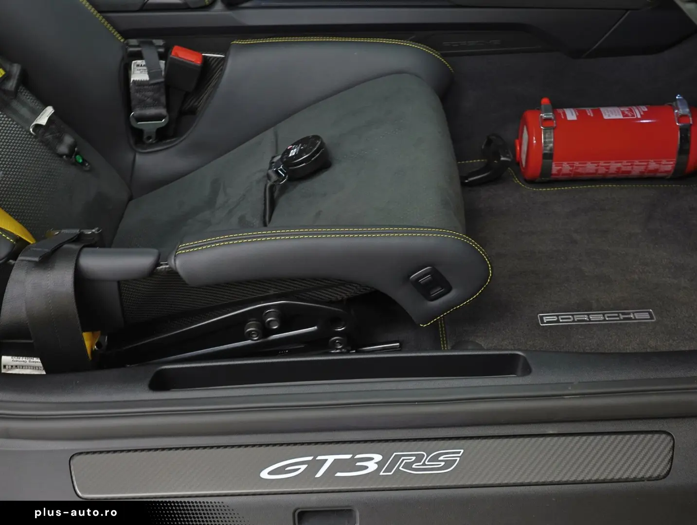 PORSCHE 911 GT3 RS