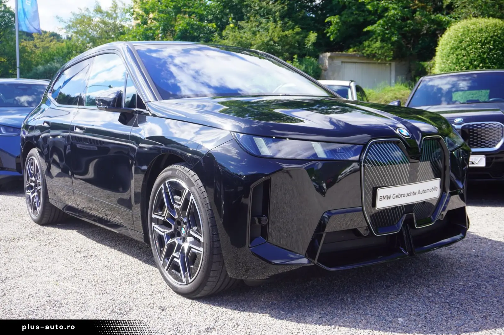 BMW iX xDrive60 M Sport_HeadUp_ACC