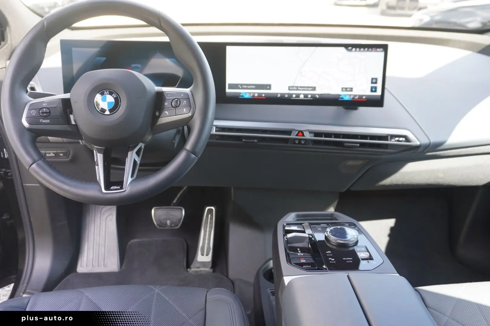BMW iX xDrive60 M Sport_HeadUp_ACC