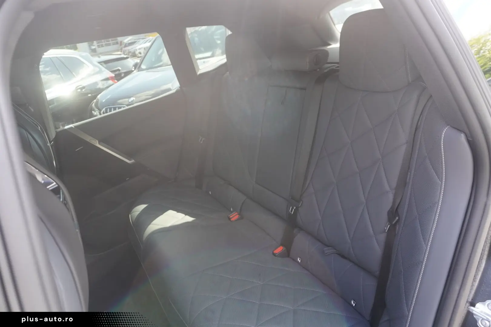 BMW iX xDrive60 M Sport_HeadUp_ACC