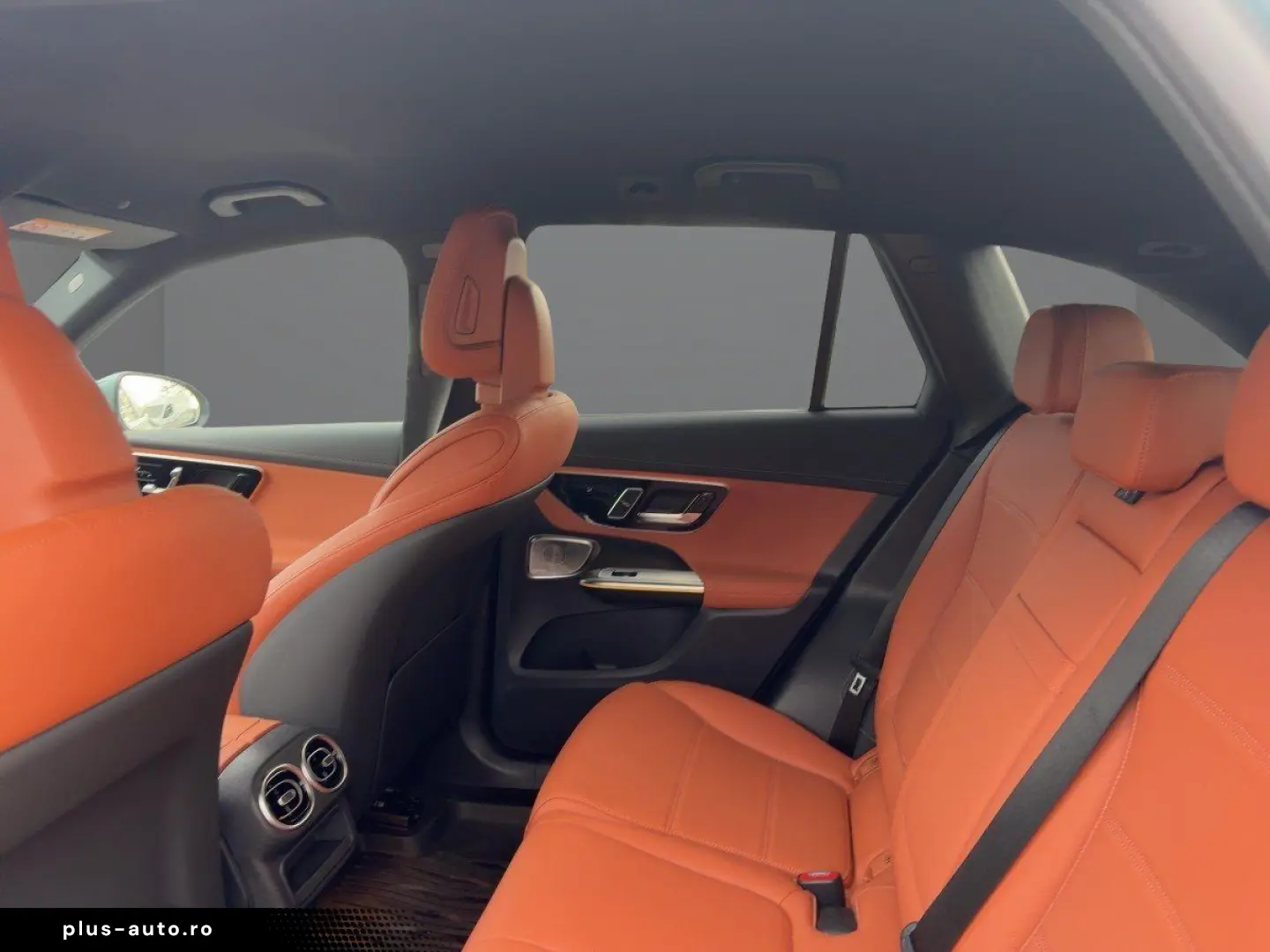 MERCEDES-BENZ GLC 300de AVANTGARDE_ACC_360_BURMESTER