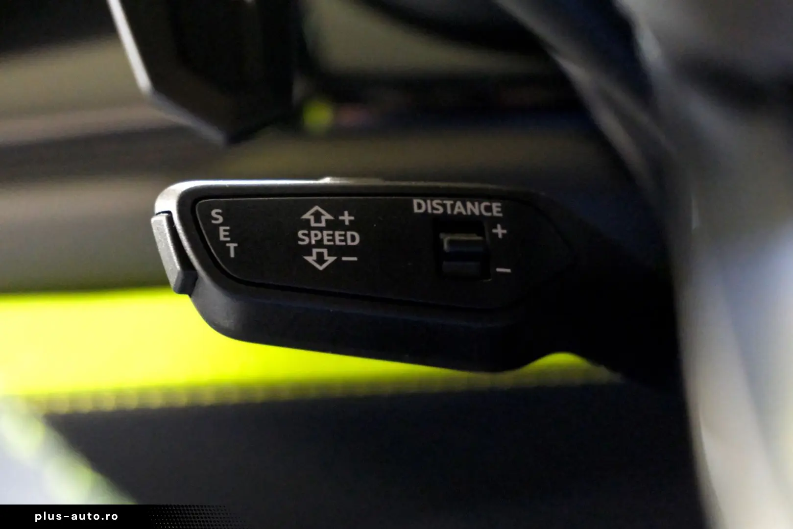 LAMBORGHINI Urus SE 4.0 V8_Akrapovic_B&O_Panoramic