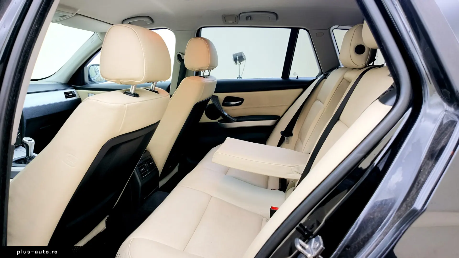 BMW   SERIA 3   2.0D   177CP   An 2010   Euro 5   Manuală