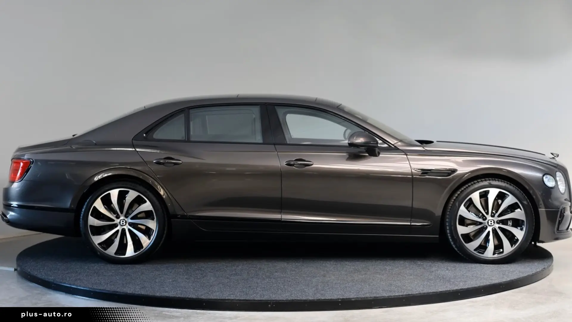 Bentley Flying Spur V8 Hybrid - LIVRARE RAPIDA!