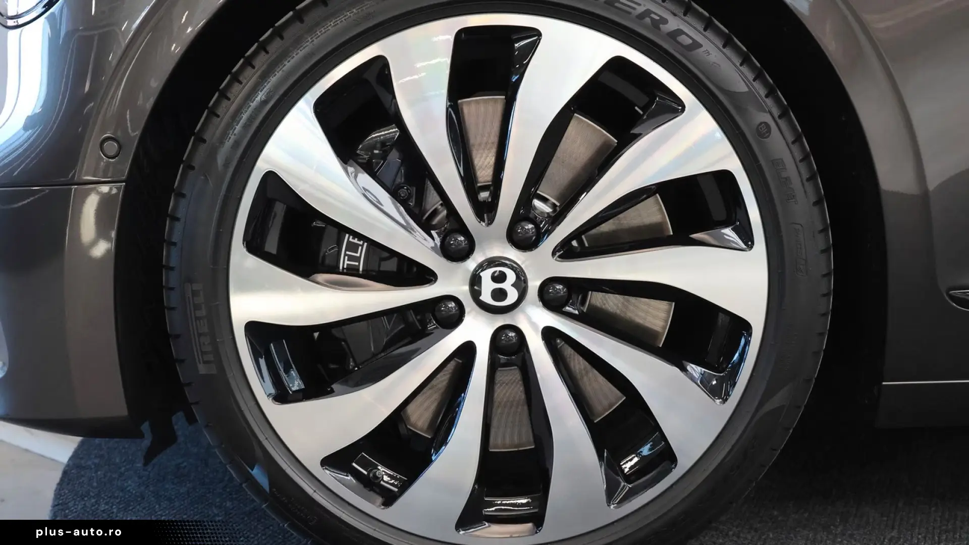 Bentley Flying Spur V8 Hybrid - LIVRARE RAPIDA!