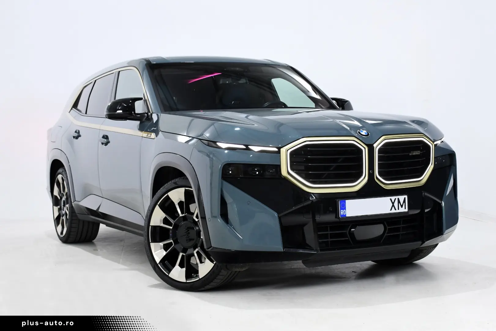 BMW XM
