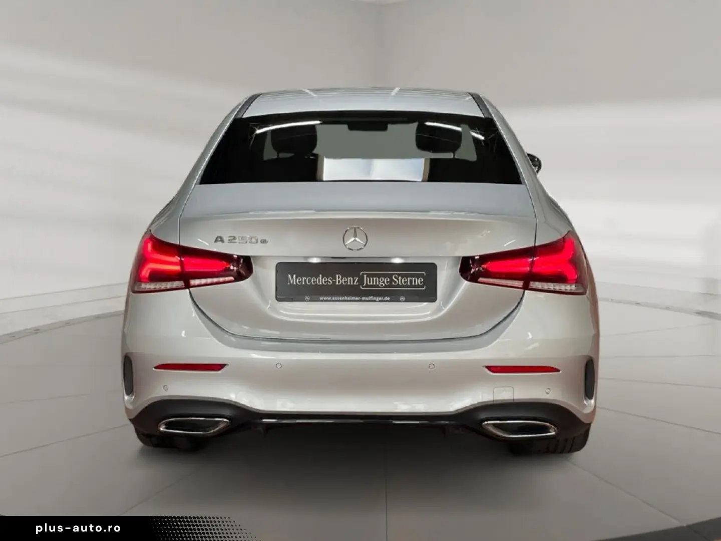 MERCEDES-BENZ A 250 e Limousine AMG AMG MBUX MBeam Night AHK