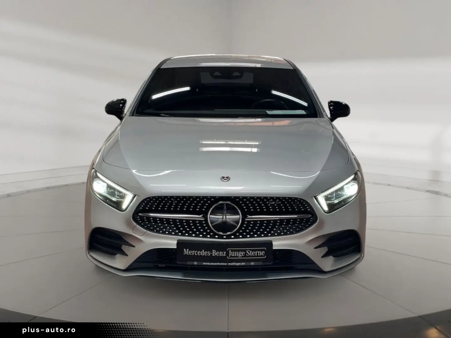 MERCEDES-BENZ A 250 e Limousine AMG AMG MBUX MBeam Night AHK