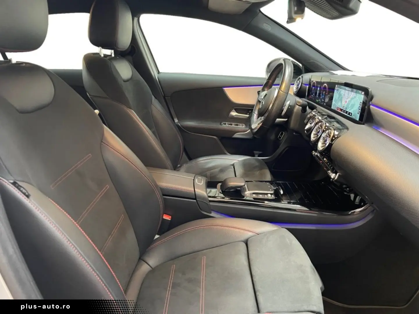 MERCEDES-BENZ A 250 e Limousine AMG AMG MBUX MBeam Night AHK