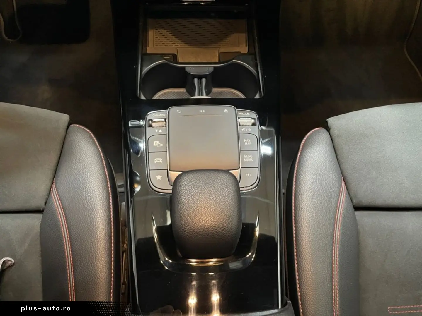 MERCEDES-BENZ A 250 e Limousine AMG AMG MBUX MBeam Night AHK