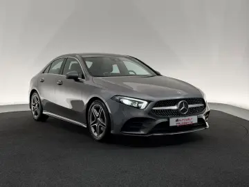 MERCEDES-BENZ A 200 Limo. AMG LINE LED-AMBIENTE-APP-MBUX-SHZ