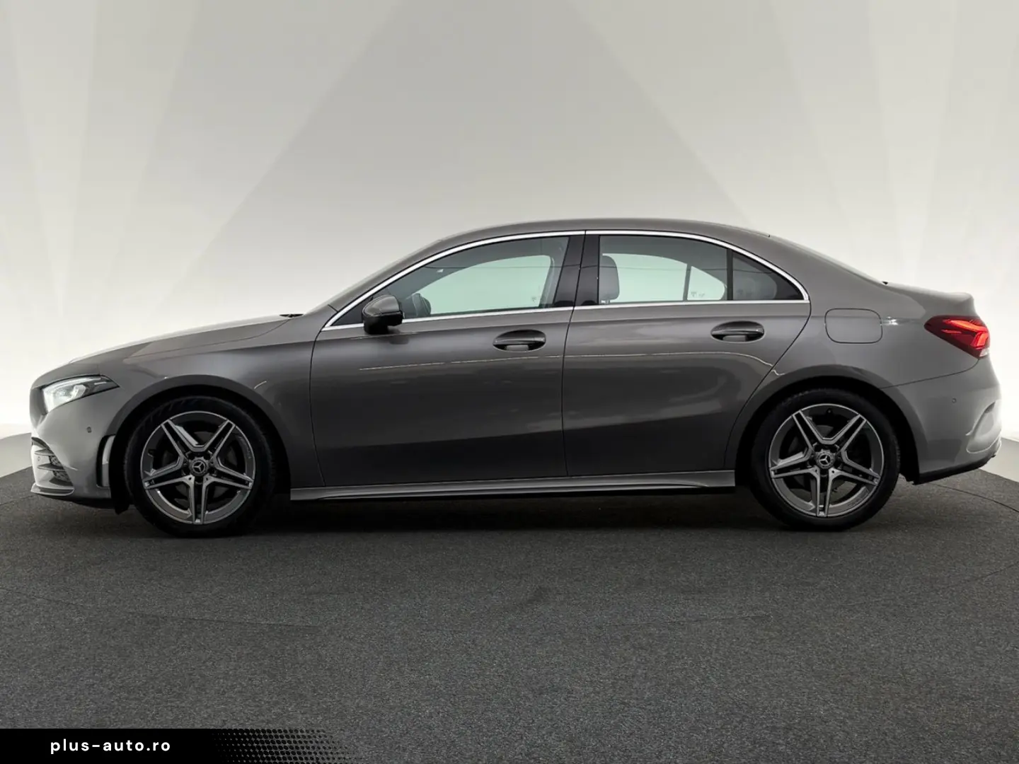 MERCEDES-BENZ A 200 Limo. AMG LINE LED-AMBIENTE-APP-MBUX-SHZ