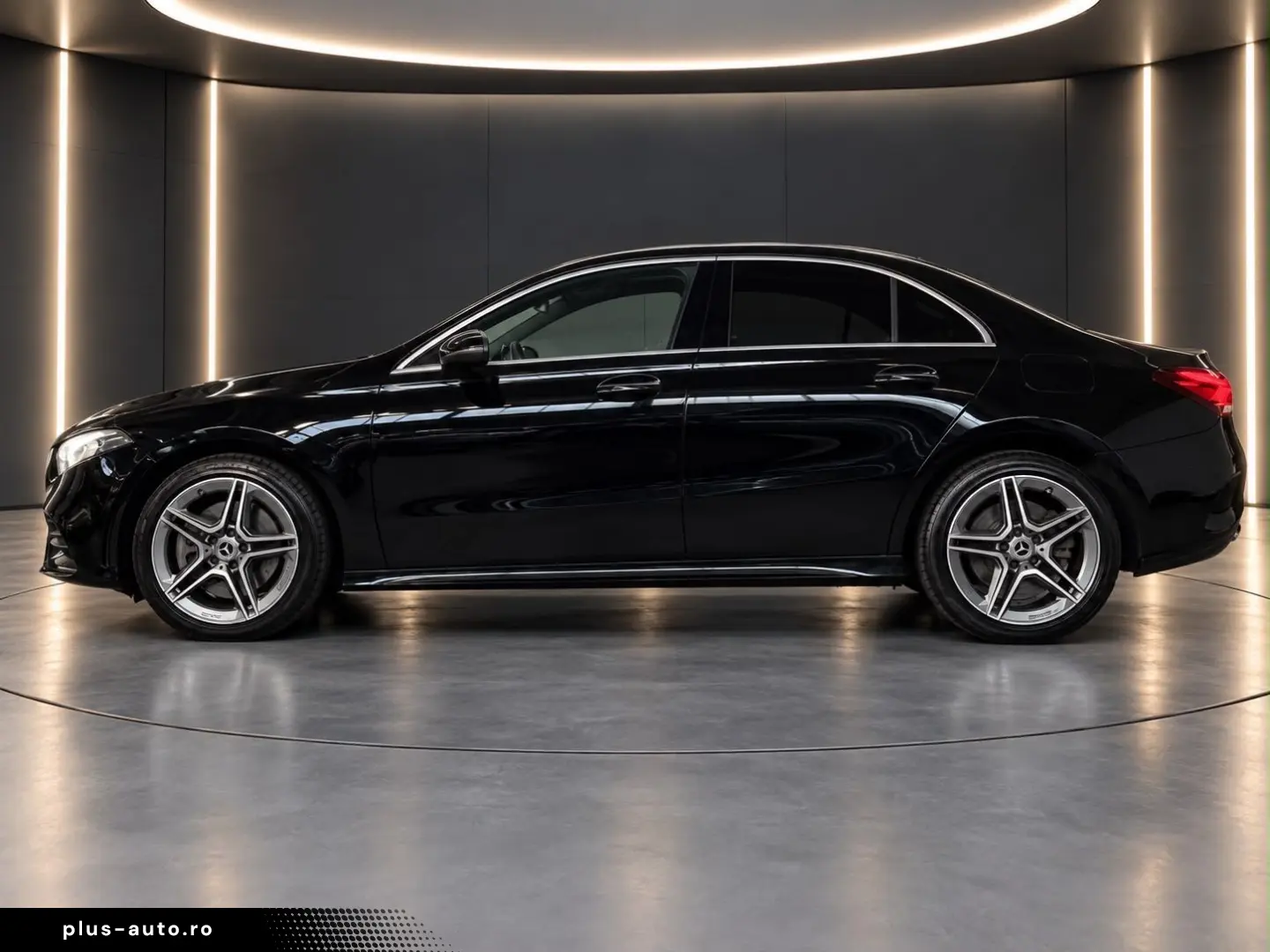 MERCEDES-BENZ A 250 e Limousine AMG-Line