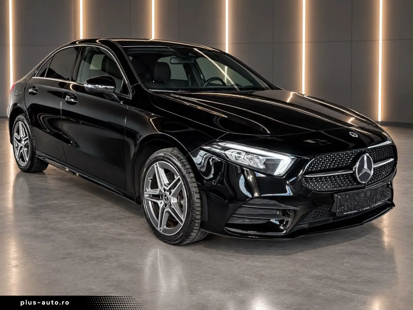 MERCEDES-BENZ A 250 e Limousine AMG-Line
